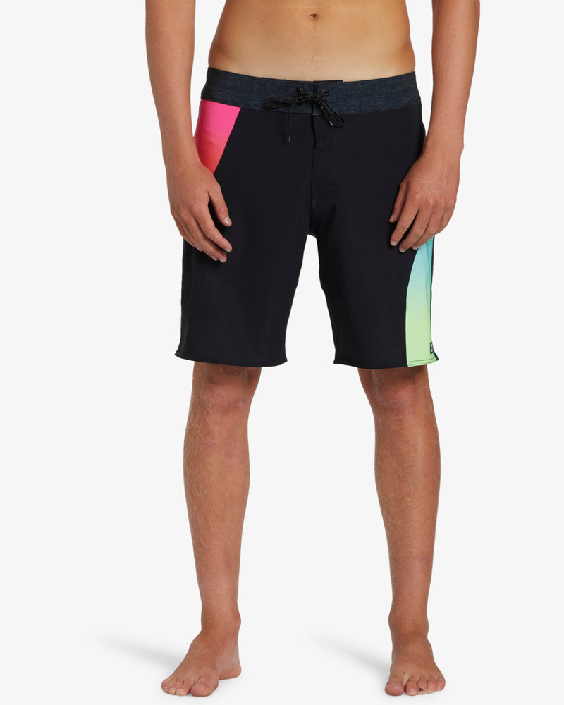 Load image into Gallery viewer, Billabong Men&#39;s Cylinders Pro 19&quot; Boardshorts Black ABYBS00471-BLK
