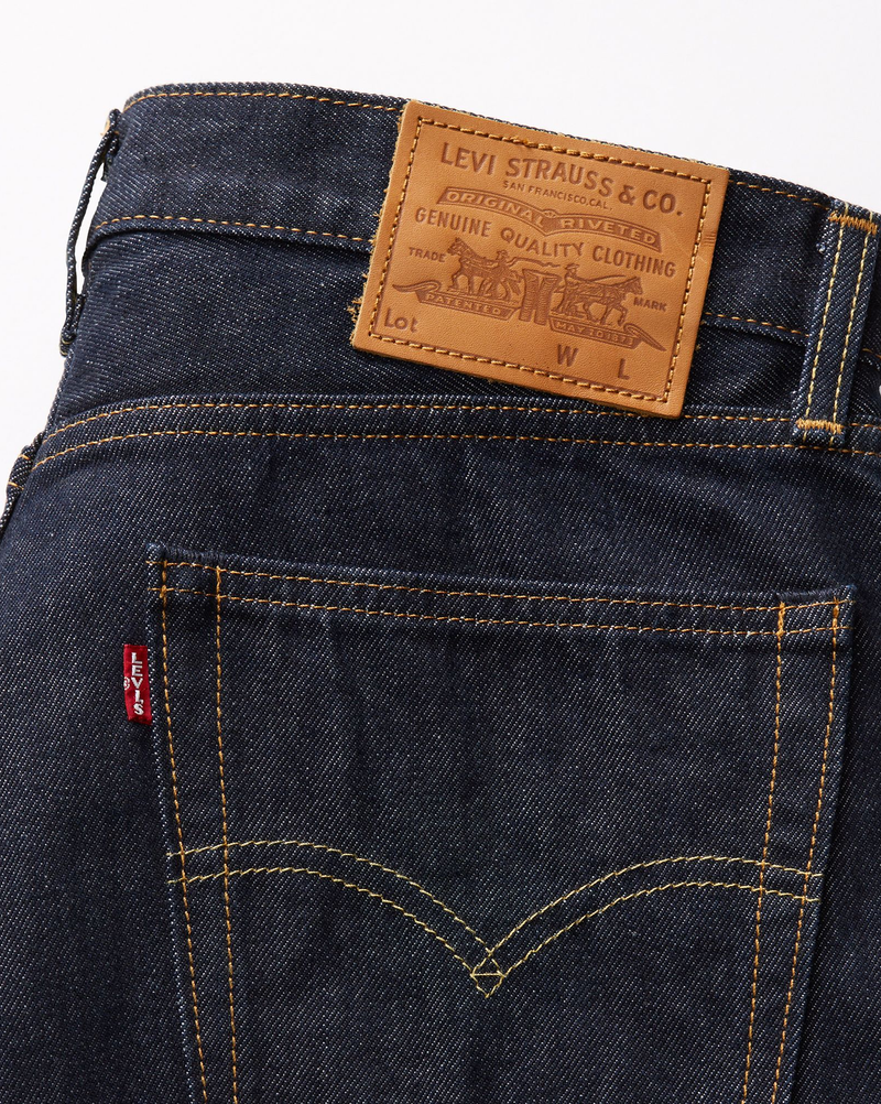 Load image into Gallery viewer, Levi&#39;s Mens&#39; 555™ Relaxed Straight Pants Welcome To The Game 000LO0000
