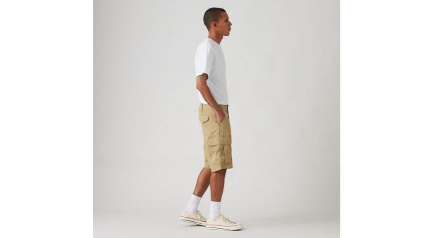 Load image into Gallery viewer, Levi's Men's Carrier Cargo Shorts Beige 001KG0012
