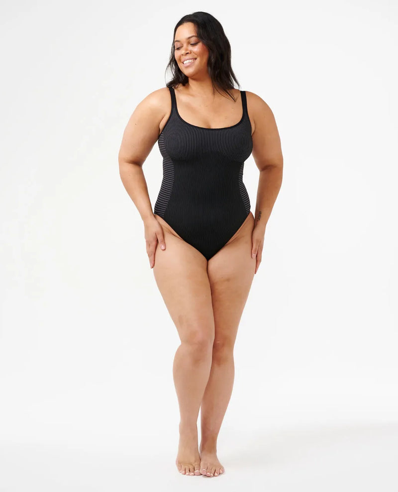 Load image into Gallery viewer, Rip Curl Women&#39;s The One 2.0 One Piece Black 0KFWSW-0090
