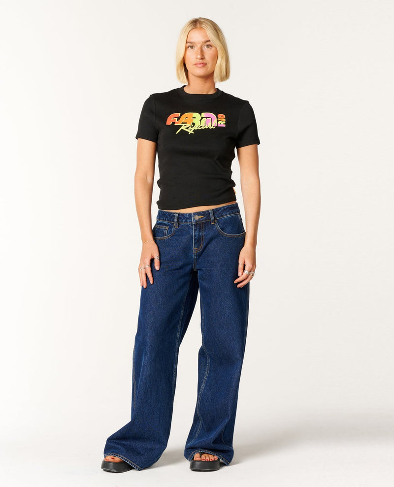 Load image into Gallery viewer, Rip Curl Women's Carioca Fitted Tee Black 0NGWTE-0090
