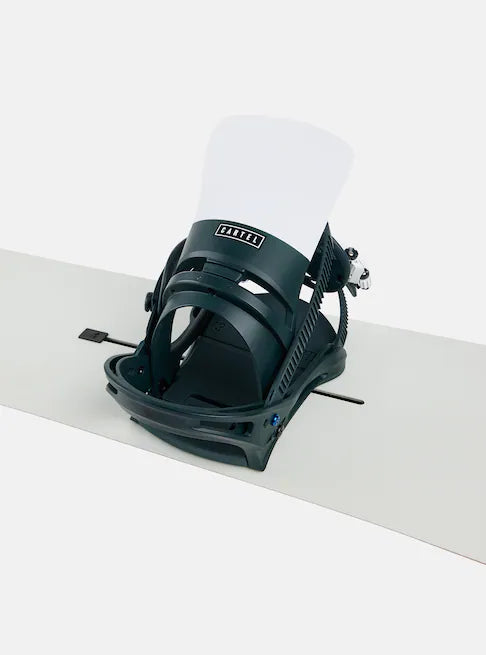 Load image into Gallery viewer, Burton Men&#39;s Cartel Re:Flex Snowboard Bindings Deep Emerald/White 10539011303
