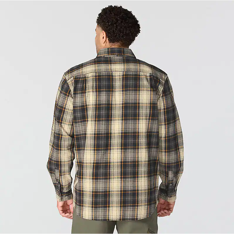 Load image into Gallery viewer, Carhartt Men's Hubbard Loose Long Sleeve Plaid Shirt Black 107013-N04
