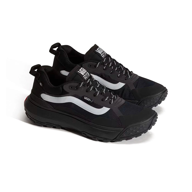 Load image into Gallery viewer, Vans Women's Crosspath Shoes Reflective Black VN000CVUBLK
