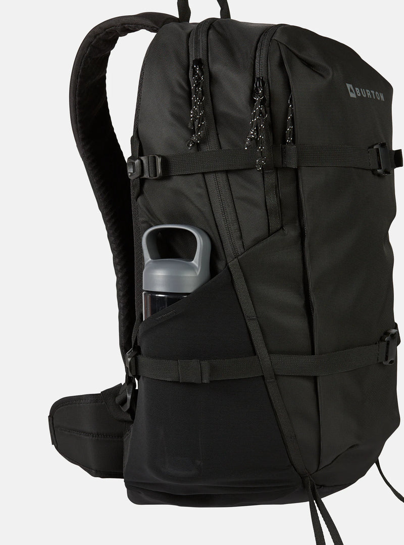 Load image into Gallery viewer, Burton Unisex Day Hiker 30L Backpack True Black 15285112001
