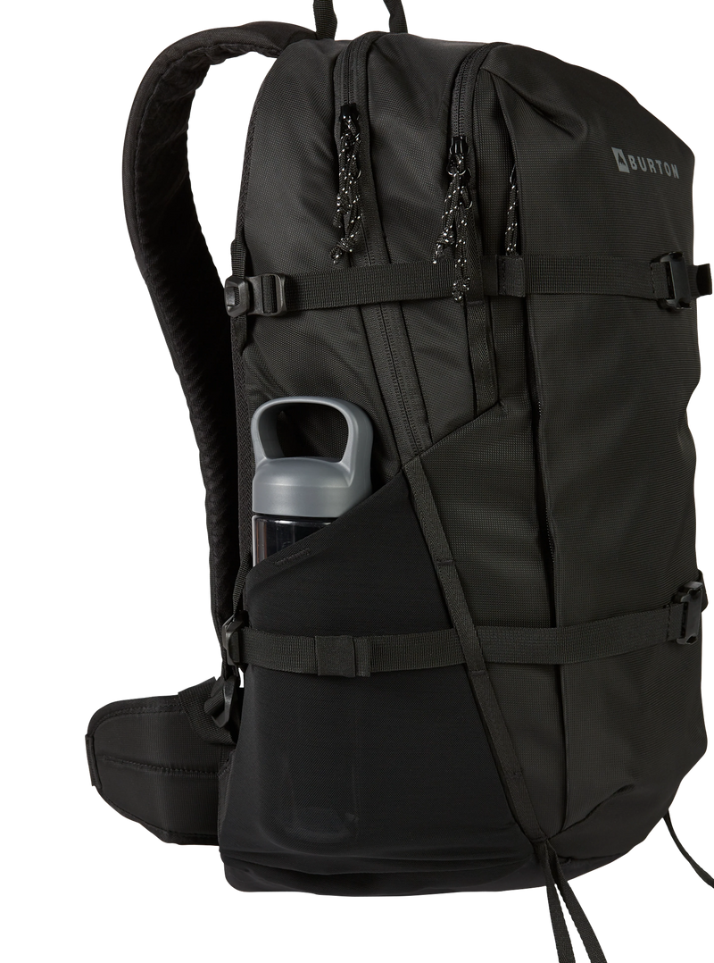 Load image into Gallery viewer, Burton Unisex Day Hiker 30L Backpack True Black 152851CA04
