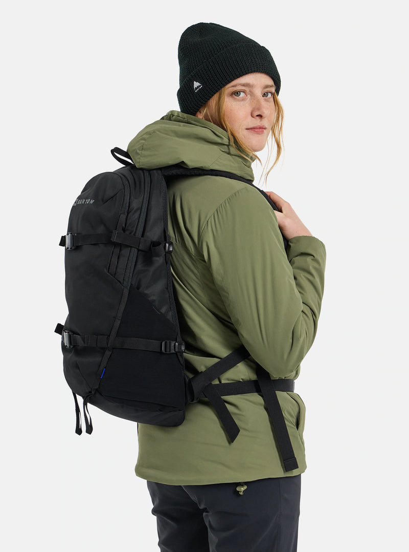 Load image into Gallery viewer, Burton Unisex Day Hiker 22L Backpack True Black 15286115001
