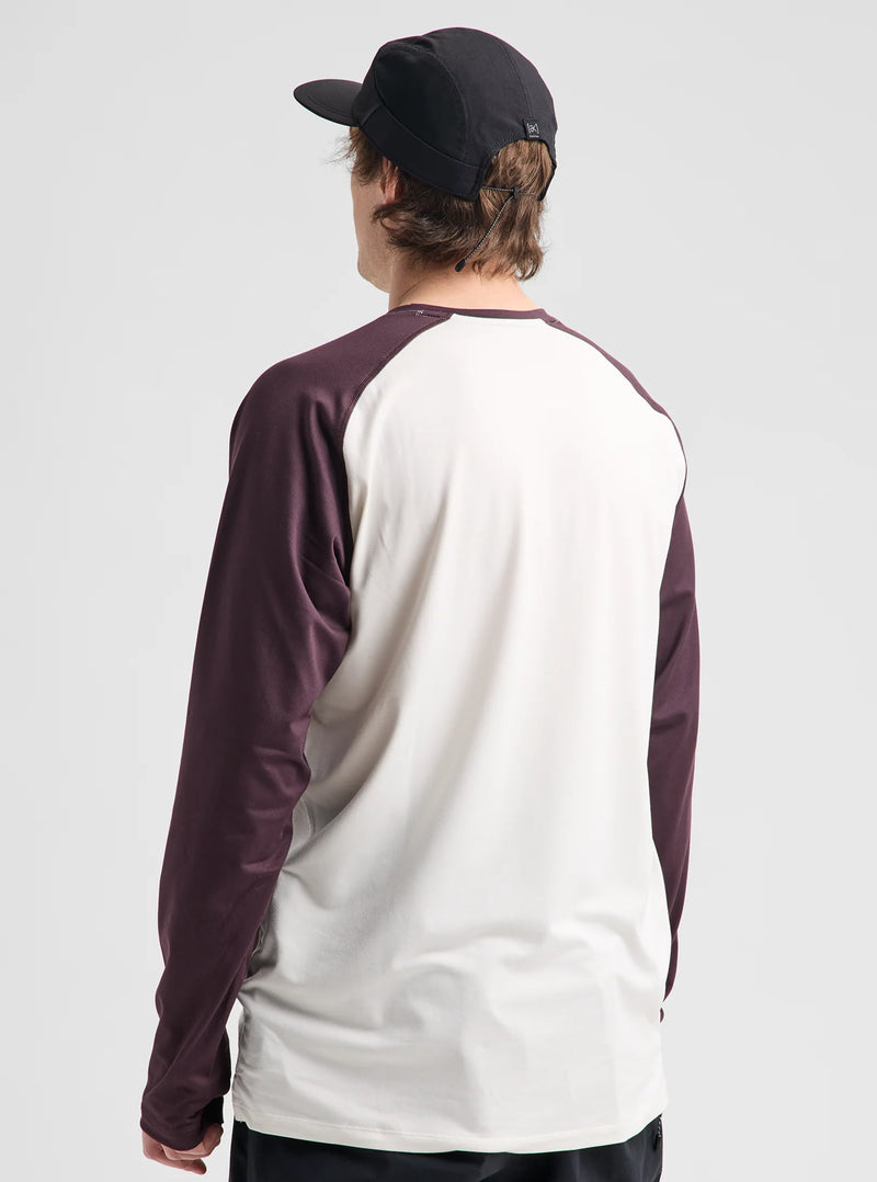 Load image into Gallery viewer, Burton Men's Roadie Base Layer Tech T-Shirt Stout White/Bear Hug Brown 1537712FBI
