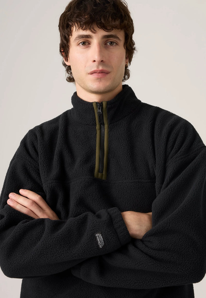 Load image into Gallery viewer, Levi's Men's Redwood Half Zip Fleece Black 00844M0000
