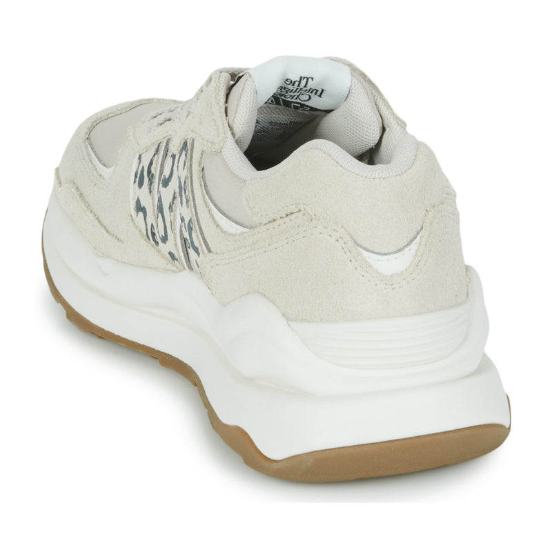 Load image into Gallery viewer, New Balance Women&#39;s 57/40 Shoes Beige W5740APB
