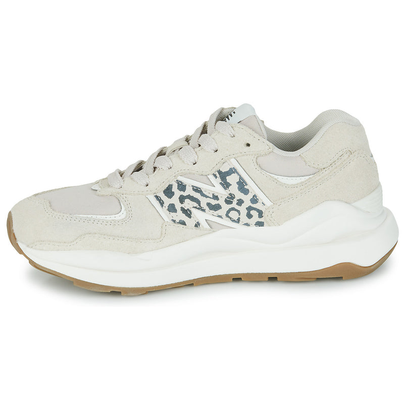 Load image into Gallery viewer, New Balance Women&#39;s 57/40 Shoes Beige W5740APB
