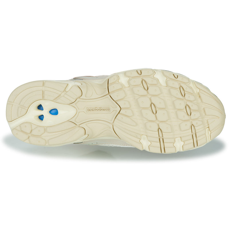 Load image into Gallery viewer, New Balance Women&#39;s 530 Shoes Beige MR530AA
