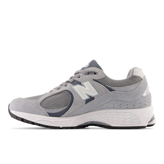 New Balance Men's Chunky Sneakers Shoes Grey M2002RBP