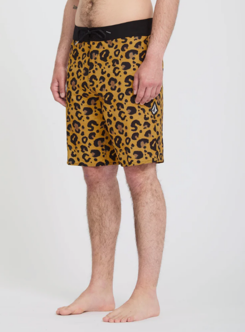 Load image into Gallery viewer, Volcom Men's Cheetah Mod 20" Boardshort Cheetah A0812625_CHE
