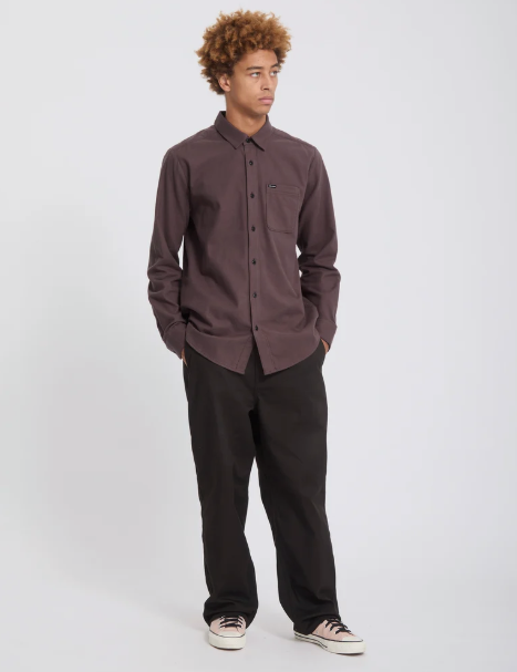 Volcom Men's Caden Solid Long Sleeve Shirt Raisin A0532601-RSN