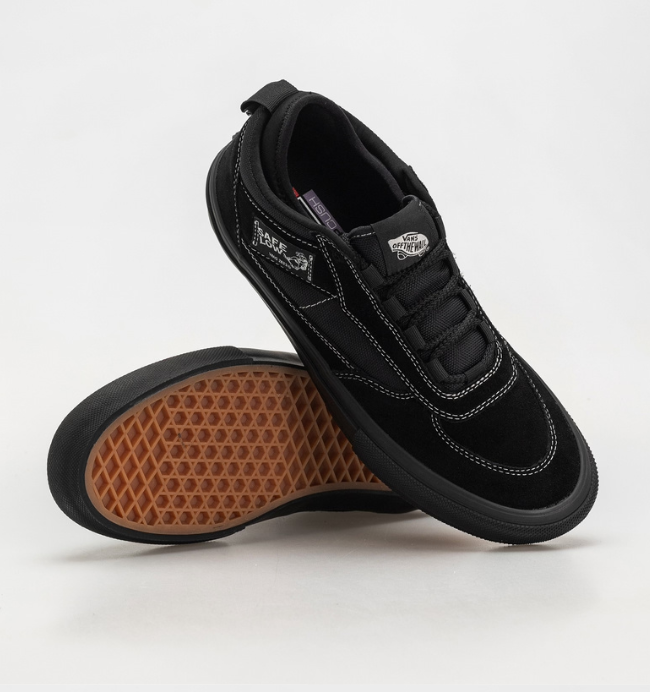 Load image into Gallery viewer, Vans Unisex Skate Safe Low Shoes Black/Black VN000EEHBKA
