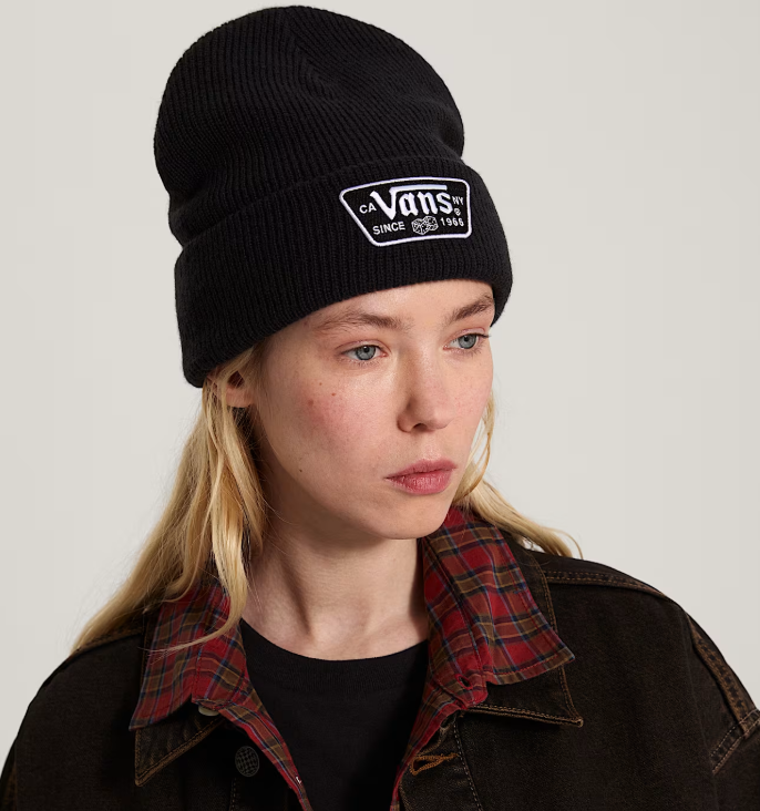 Load image into Gallery viewer, Vans Unisex Knu Patch Beanie Black VN000X6BBLK
