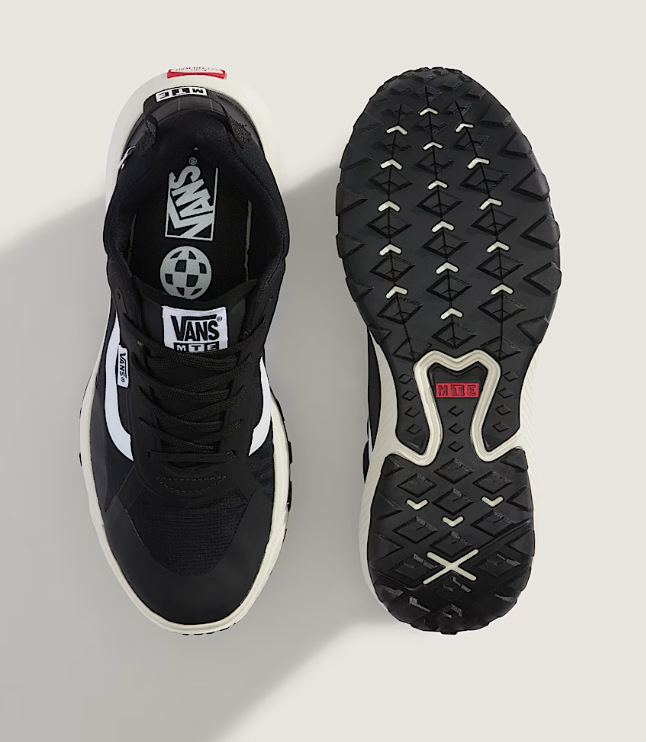 Load image into Gallery viewer, Vans Unisex Crosspath Shoes Black/White VN000CVUBA2
