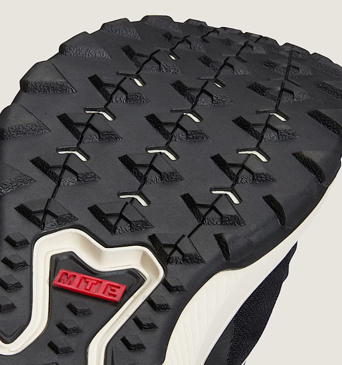Load image into Gallery viewer, Vans Unisex Crosspath Shoes Black/White VN000CVUBA2
