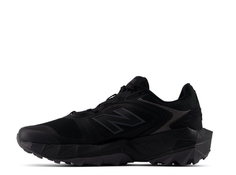 Load image into Gallery viewer, New Balance Women's Tektrel Shoes Black WTTRU140
