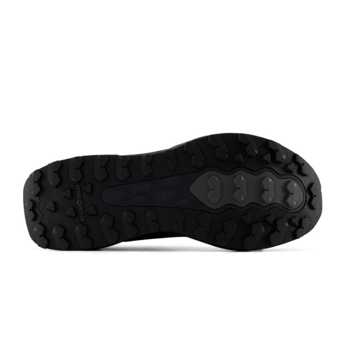 Load image into Gallery viewer, New Balance Men's Fresh Foam X Garoe V2 Shoes Black MGARO2RN
