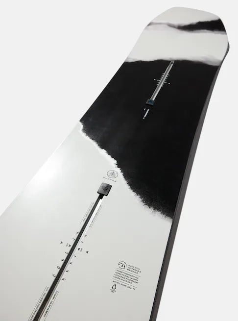 Load image into Gallery viewer, Burton Men&#39;s Family Tree Hometown Hero Camber 156 Snowboard 22245003000
