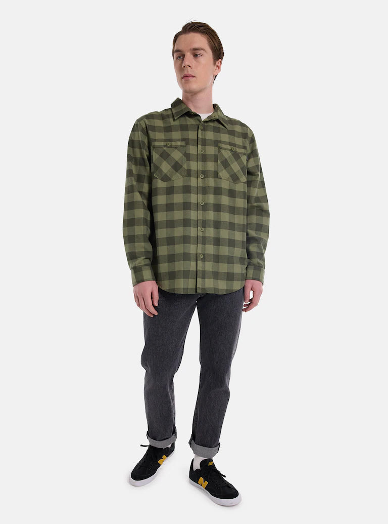 Load image into Gallery viewer, Burton Favorite Flannel Shirt Forest Moss Buffalo Plaid 23402101301
