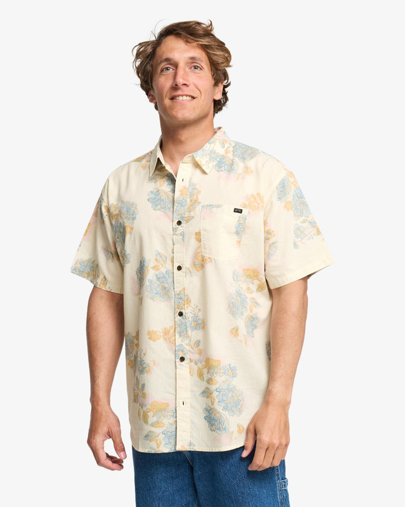Load image into Gallery viewer, Billabong Men's Sundays Short Sleeve Shirt Chino 24A041505-CNO
