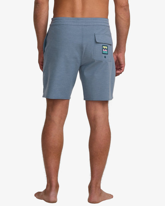 Billabong Men's Every Other Day 17.5