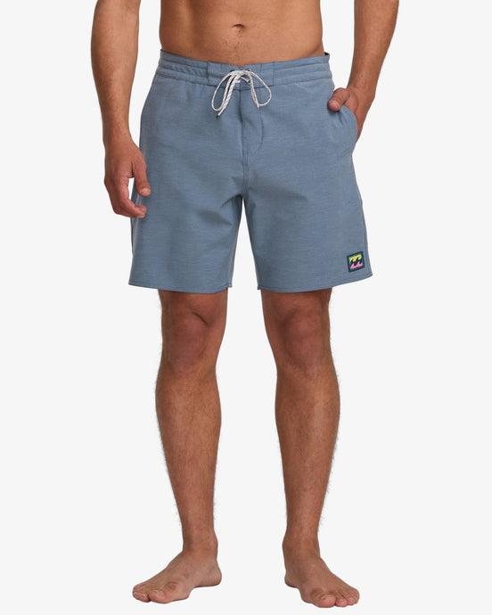 Billabong Men's Every Other Day 17.5