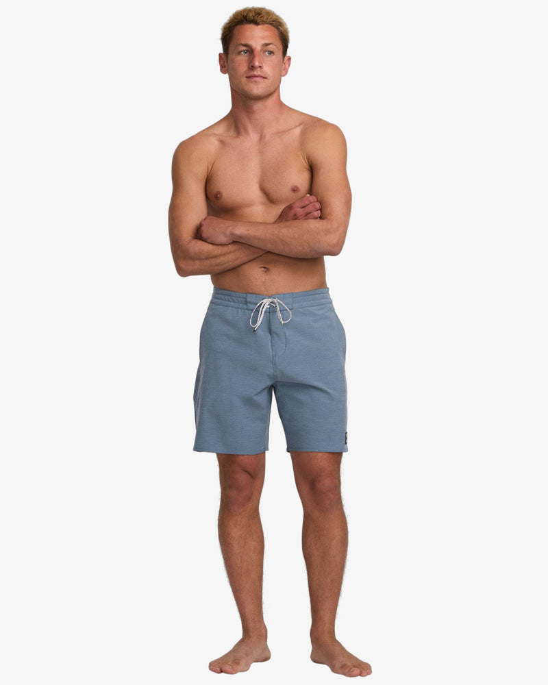 Load image into Gallery viewer, Billabong Men&#39;s Every Other Day 17.5&quot; Lo Tides Boardshorts Blue Fog 24A081513-BFG
