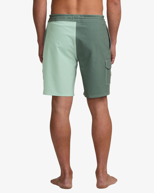 Billabong Men's Sunshine 17.5