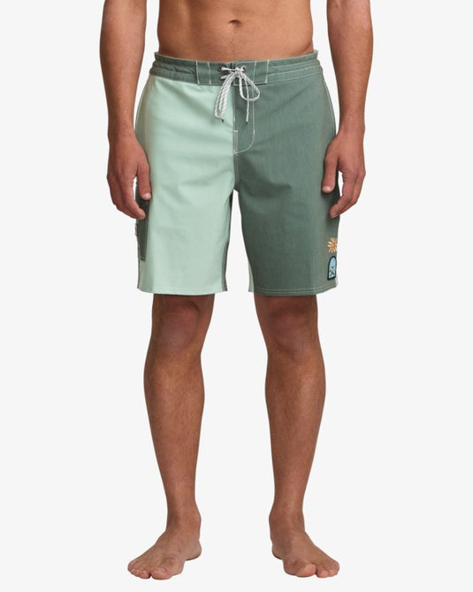 Billabong Men's Sunshine 17.5