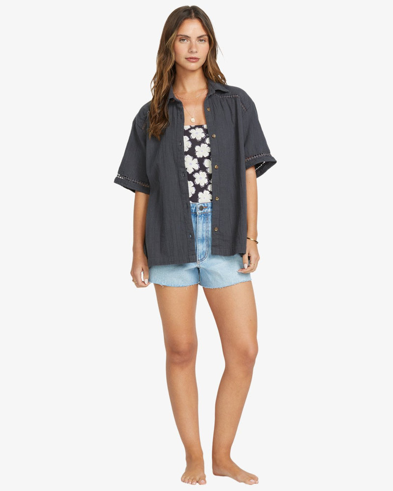 Load image into Gallery viewer, Billabong Women&#39;s Summers End Short Sleeves Shirt Black Sands 24B041505-BSD
