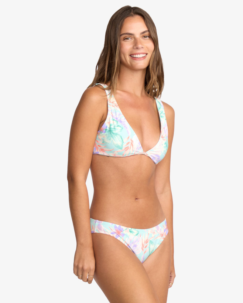 Load image into Gallery viewer, Billabong Women&#39;s Wave Haze Medium Coverage Bikini Top Coastal Blue 24O171501-CBL
