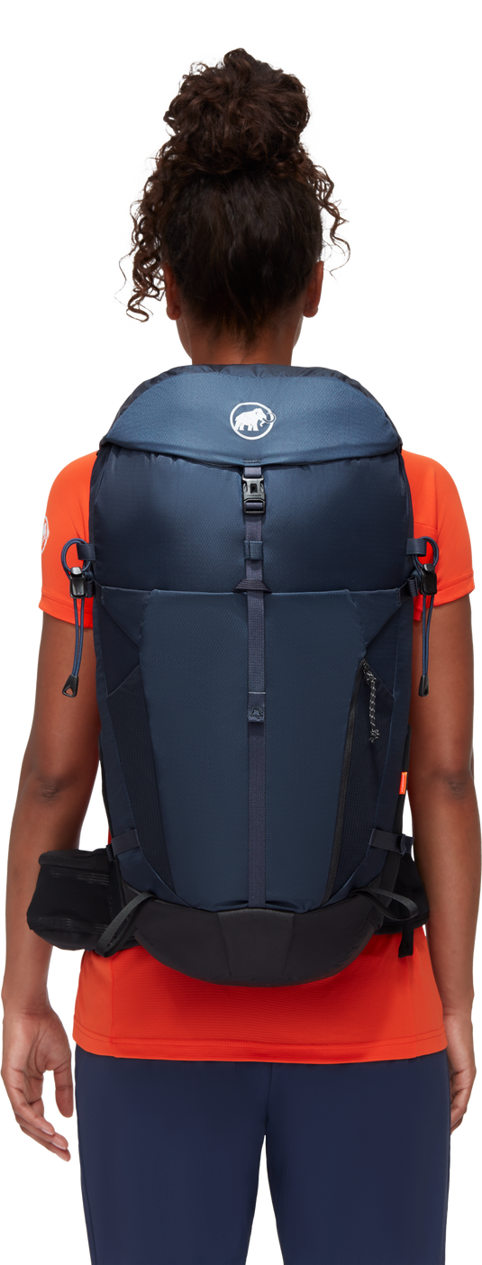 Mammut Women's Lithium 30L Backpack Marine/Black 2530-00740-5975