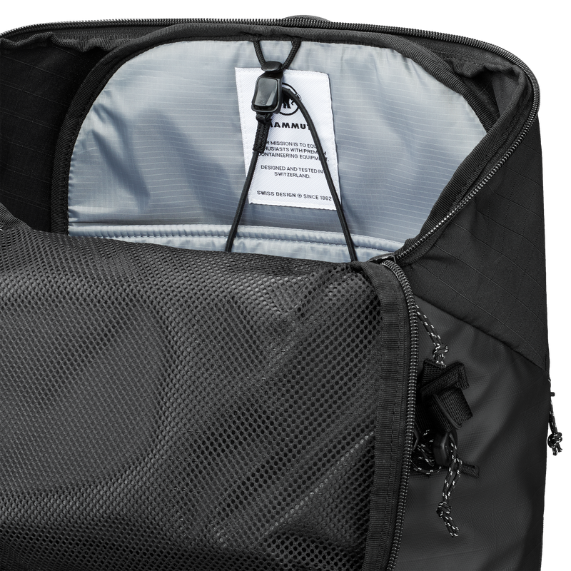 Load image into Gallery viewer, Mammut Unisex Alto 28L Backpack Black 2570-00290-0001
