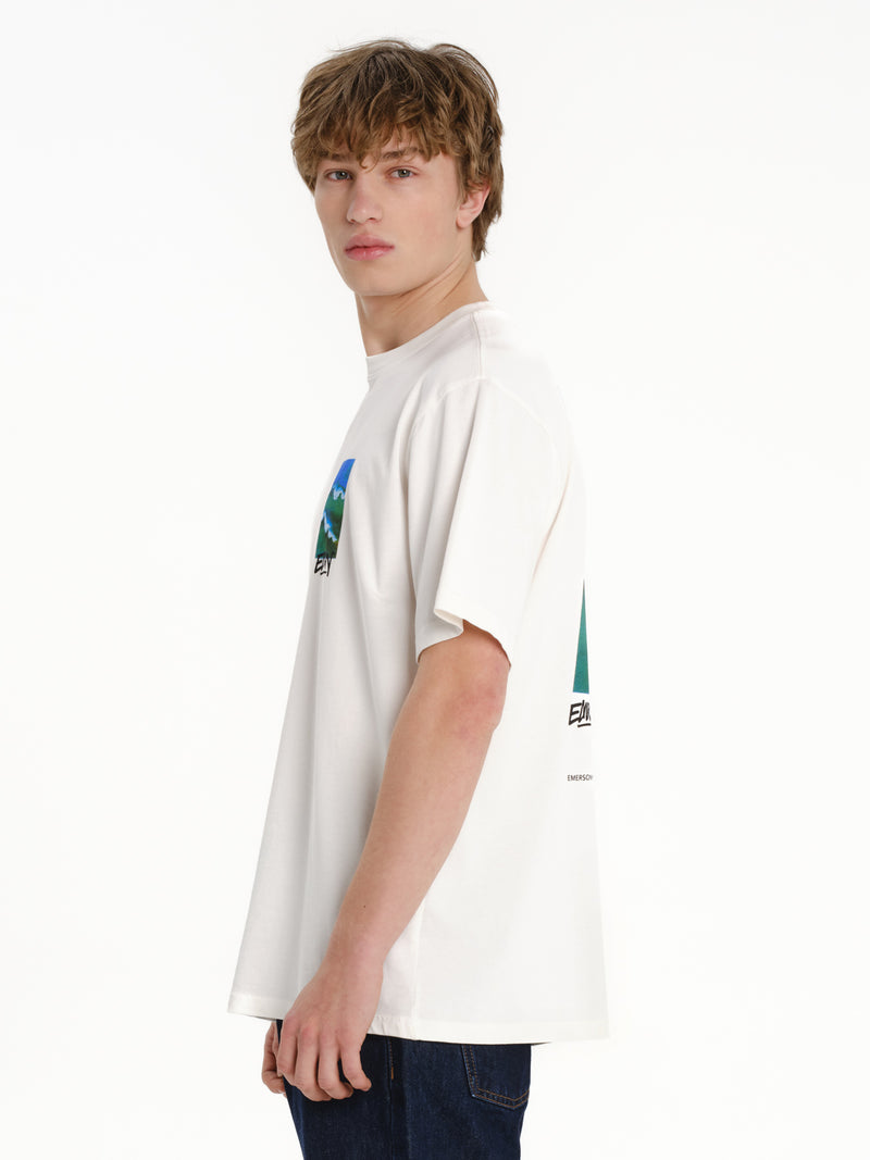Load image into Gallery viewer, Emerson Men's EMRSN Short Sleeve T-shirt Off White 261.EM33.89-Off-White
