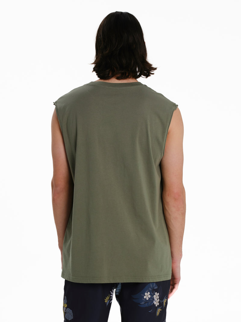 Load image into Gallery viewer, Emerson Men's Logo Embroidery Sleevelss T-shirt Olive Green 261.EM37.125-Olive-Green
