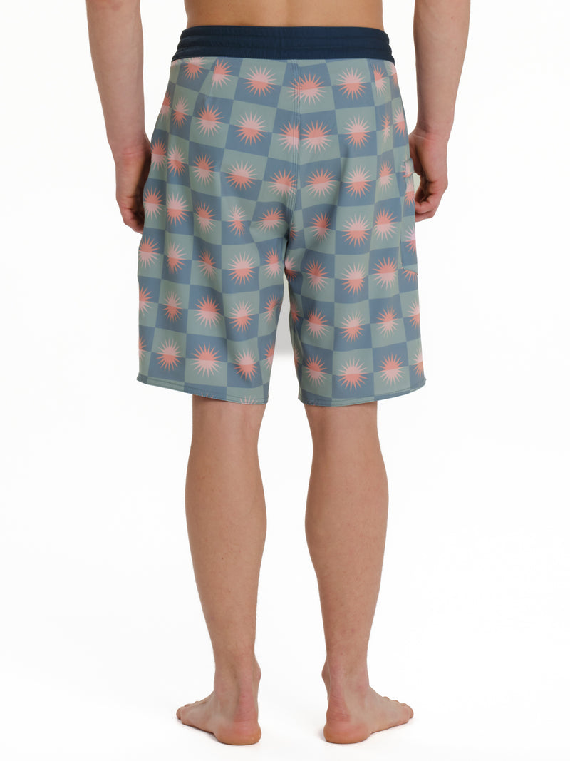 Load image into Gallery viewer, Emerson Men's Printed Boardshorts 51 cm Misty Green 261.EM524.13-Pr554-Misty-Green
