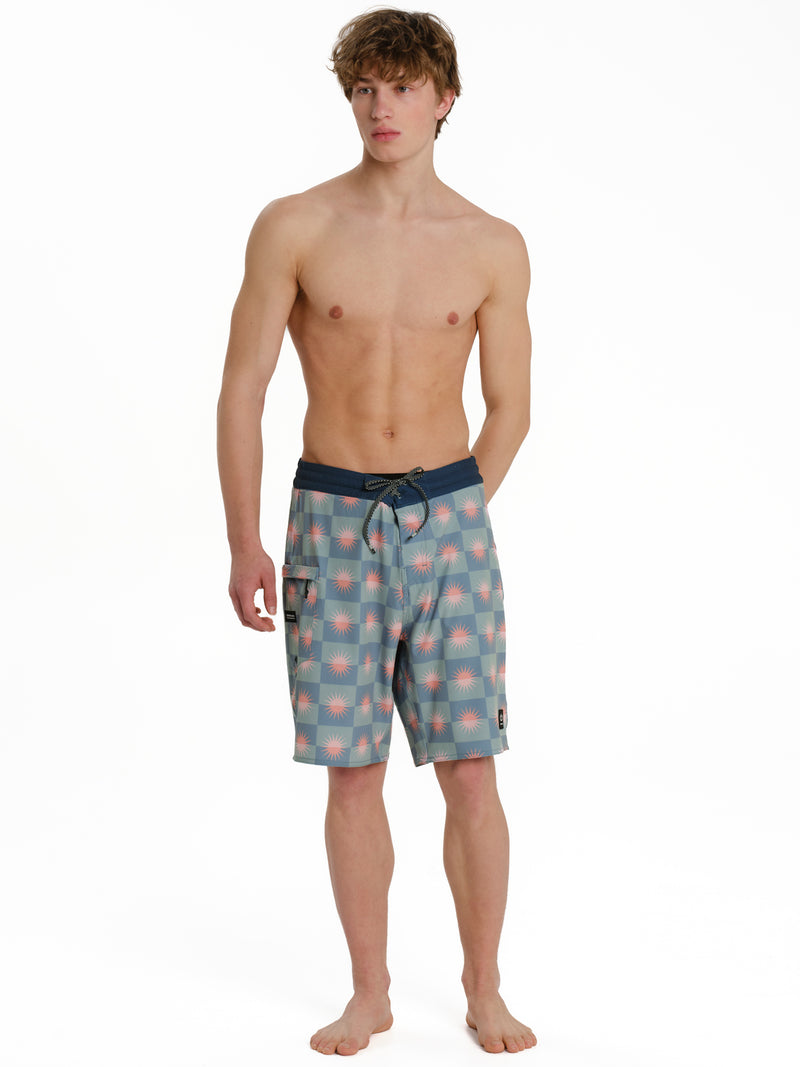Load image into Gallery viewer, Emerson Men's Printed Boardshorts 51 cm Misty Green 261.EM524.13-Pr554-Misty-Green
