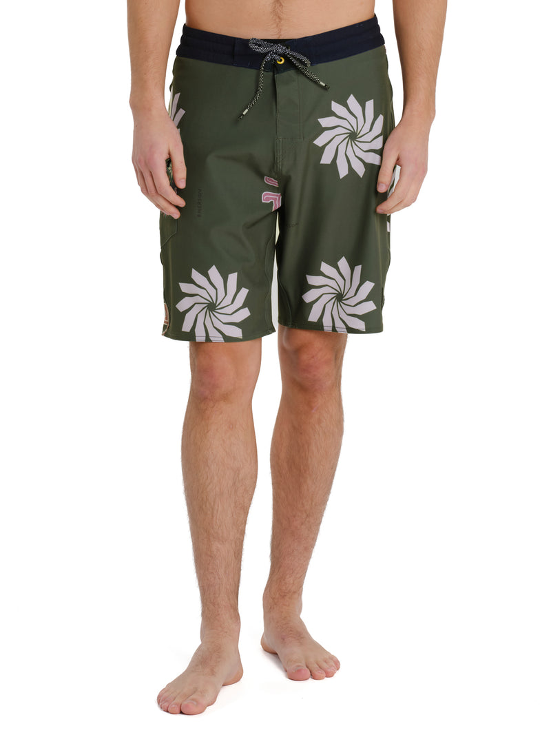 Load image into Gallery viewer, Emerson Men's Printed Boardshorts 51 cm Olive 261.EM524.13-Pr565-Olive
