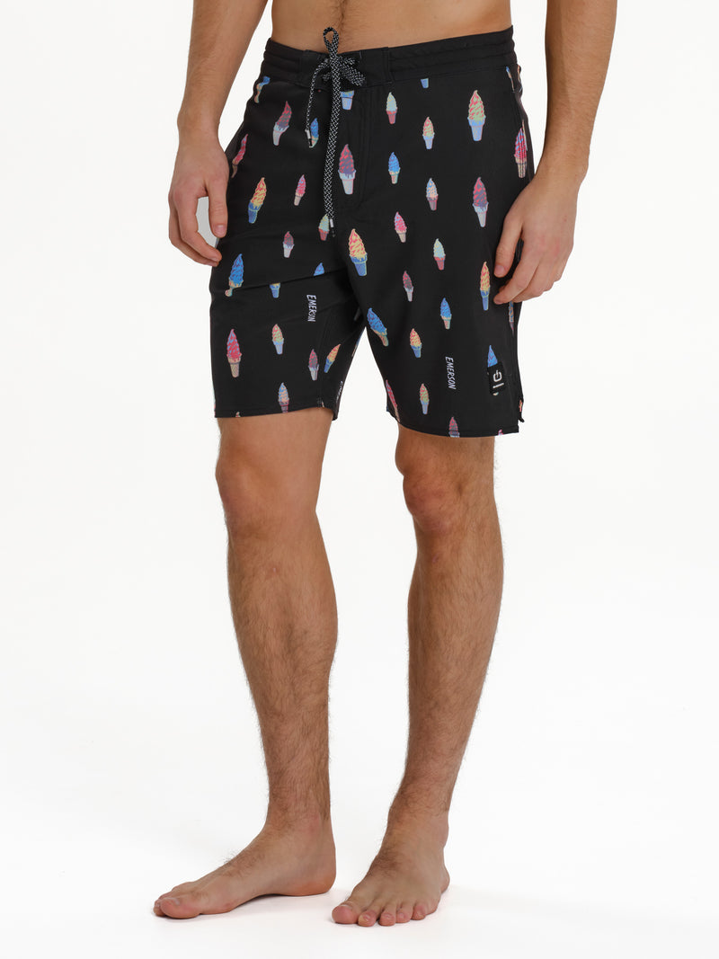 Load image into Gallery viewer, Emerson Men's Printed Boardshorts 48.5 cm Black 261.EM524.23-Pr580c-Black
