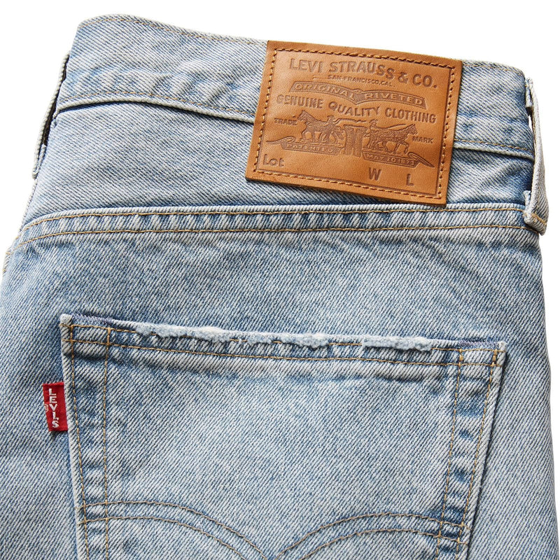 Load image into Gallery viewer, Levi's 568 Loose Straight Carpenter Baby Blue Essential S558490086
