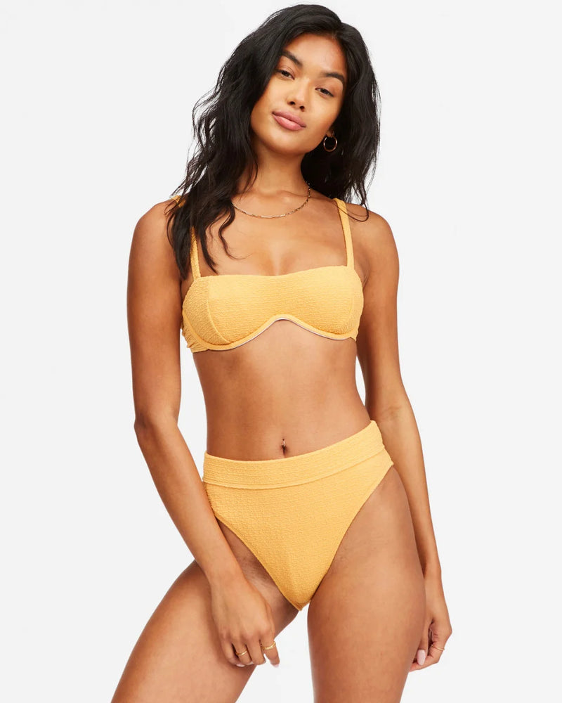 Load image into Gallery viewer, Billabong Women&#39;s So Dazed Bikini Top Marigold C3ST17BIP2-4442
