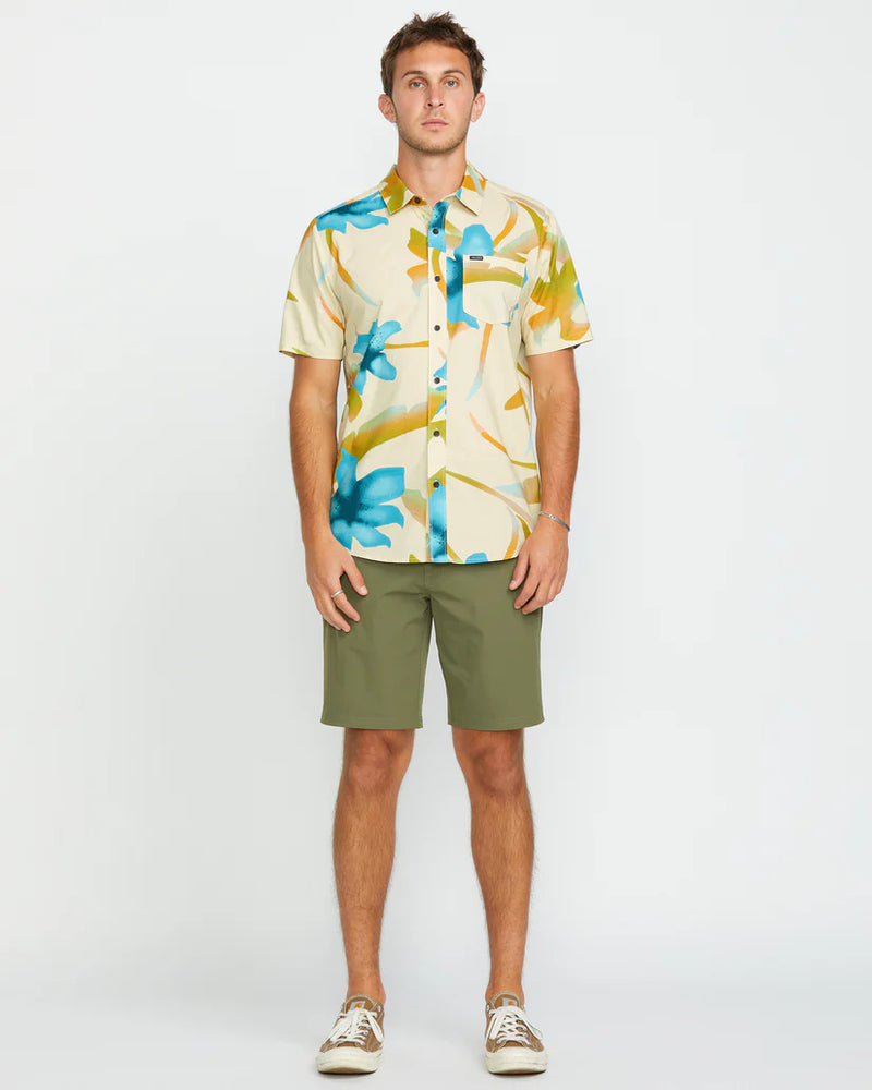 Load image into Gallery viewer, Volcom Men&#39;s Tracers Floral Short Sleeve Shirt Light Beige A0412511_LBG
