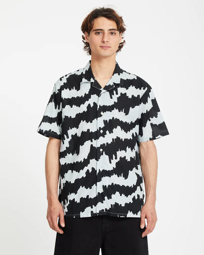 Volcom Men's Short Sleeve Multifarious Shirt Carolina Blue A0412515_CNA