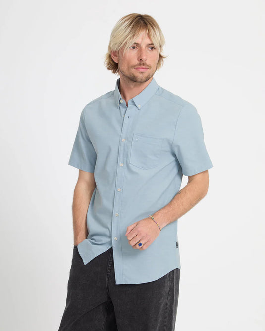 Volcom Men's Everett Oxford Shirt Wrecked Indigo A0412625_WRC