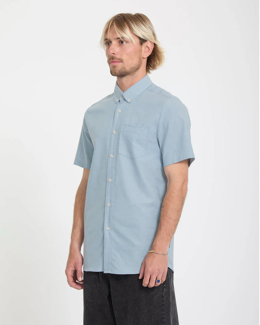 Volcom Men's Everett Oxford Shirt Wrecked Indigo A0412625_WRC