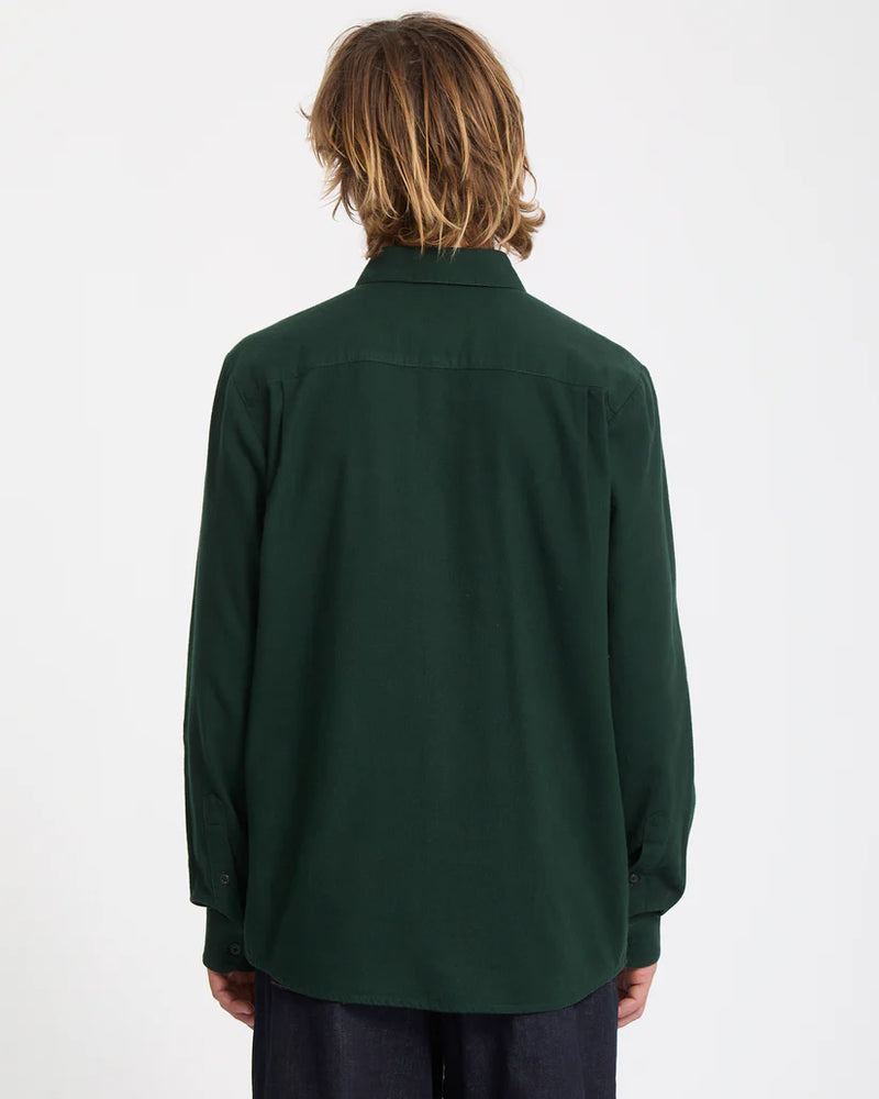 Load image into Gallery viewer, Volcom Men&#39;s Caden Solid Shirt Scarab A0532508-SCB
